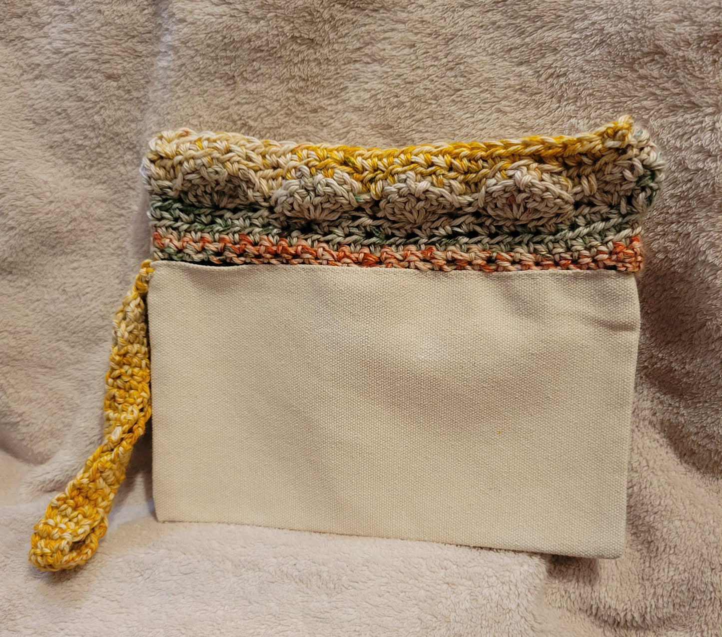 Trim Wristlet