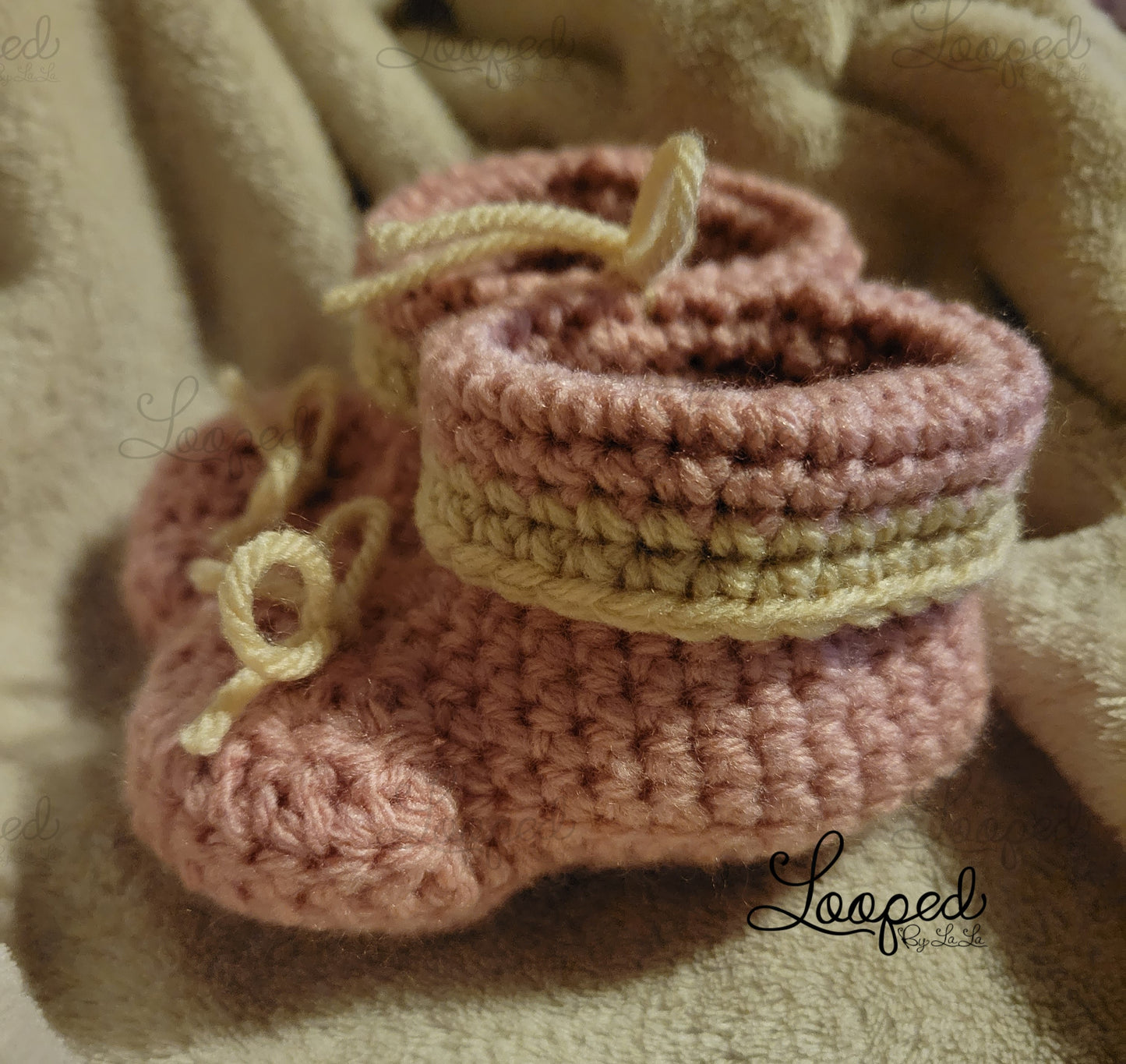 Chaussons bébé à revers